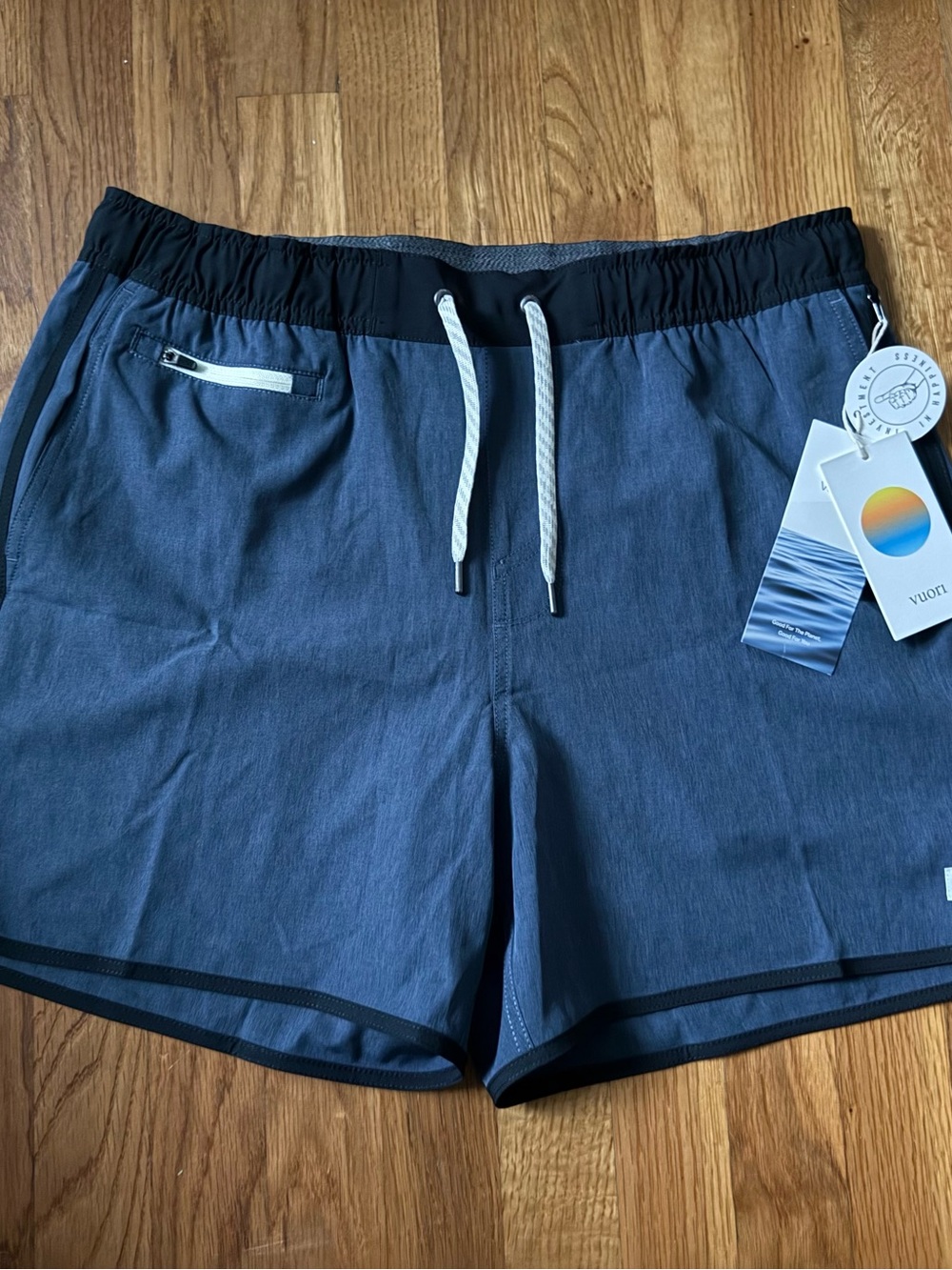 Vuori Banks 5” Shorts Men’s Large Azure Linen Texture